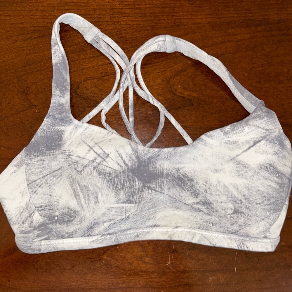 lululemon sports bra